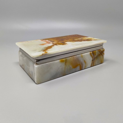Coffret étonnant en onyx des années 1960. Fabriqué en Italie.