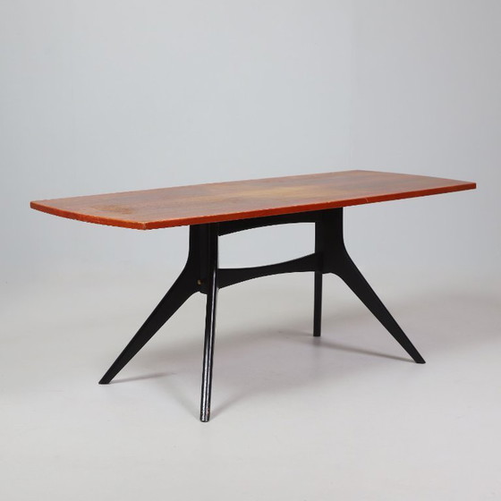Image 1 of Table basse Scandinave vintage en teck et piètement noir - 142 cm - années 60