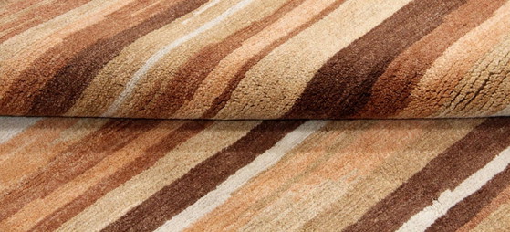 Modern Designer Hand-knotted Wool Rug New & Unused 200 x 142 cm, Rugs & carpets, Beige (photo 8 of 9)