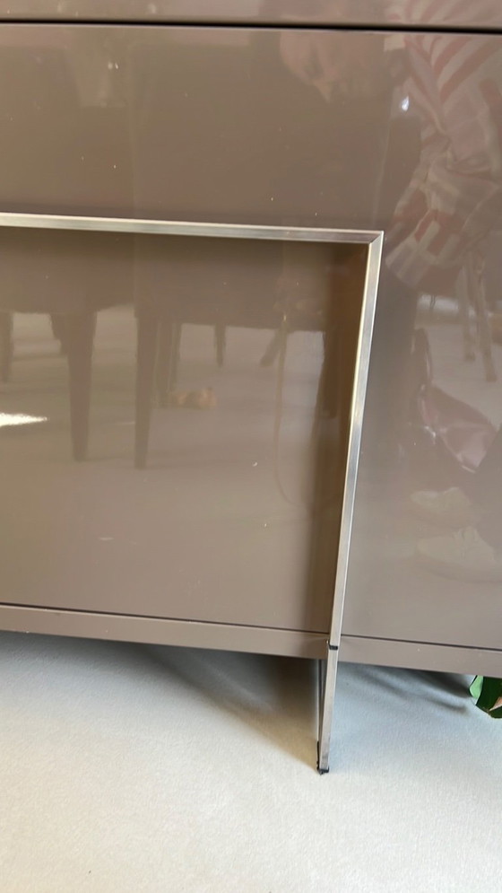 Bert Plantagie Vision Credenze, Colore Tortora Lucido – Mdf, Metal (photo 5 of 10)