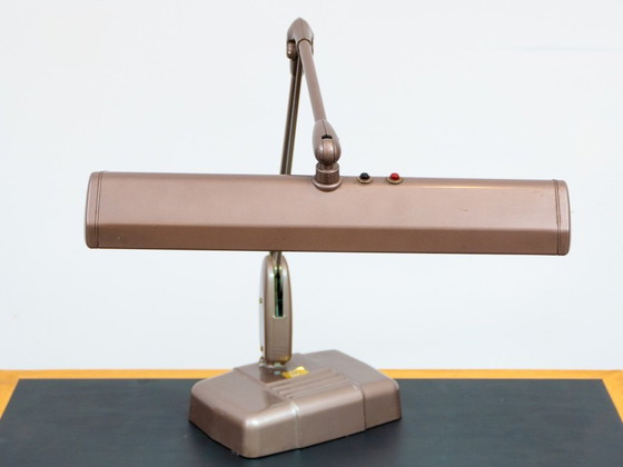 Image 1 of Lampe articulée Dazor 2324 Industrial Desk Drafting Architect Work, années 1950