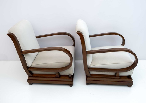 Image 1 of Paire de fauteuils et deux ottomans Art Déco en noyer et velours italiens, années 1920