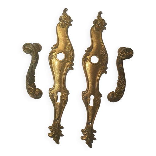 Messingkrücken und -platten im Louis XV-Stil
