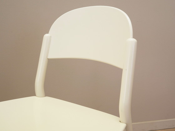 Image 1 of Ensemble de quatre chaises en hêtre, design italien, années 1970, Production : Italie