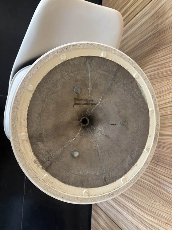 Image 1 of 4 x Tulip Chair Knoll international