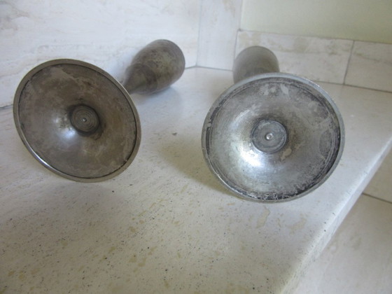 Coppia di vasi/calici/bicchieri in metallo, stile moderno di metà secolo – Oggetti decorativi (photo 10 of 10)
