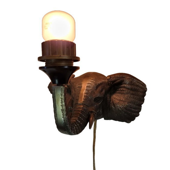 Image 1 of Lampada da parete Elephant in ottone massiccio