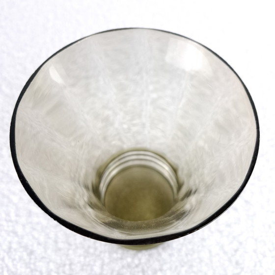 Image 1 of Vintage Copier Art deco vaas jaren 30 rookglas ribbelvaas