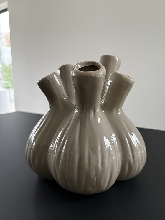 Image 1 of Sprout vase in gray ceramic