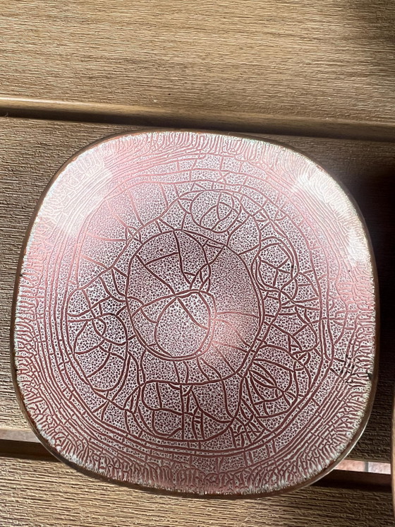 Set of Enameled Copper Bowls in Dusty Pink, Made in the 1960s-1970s, Presumably in Italy – Mid Century Modern (photo 8 of 10)