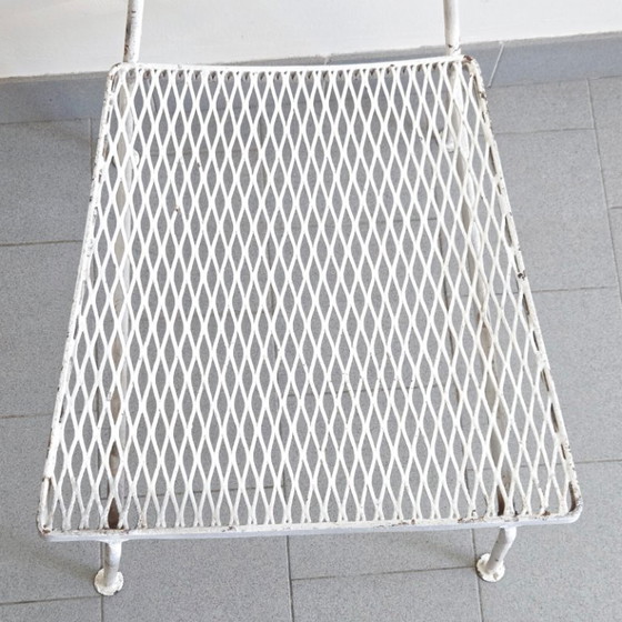 Image 1 of Een paar vintage witte gelakte metalen stoelen uit de jaren 50 van DLG Mathieu Matégot.