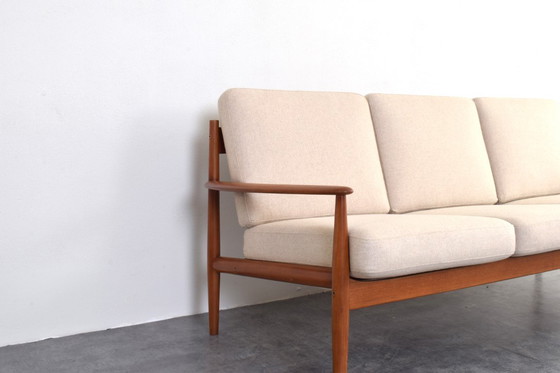 Image 1 of Deense teakhouten en wollen sofa uit het midden van de 20e eeuw, ontworpen door Grete Jalk voor France & Søn, jaren 60.