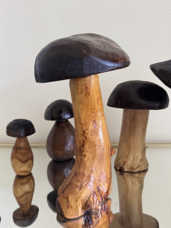 Image 1 of Decoratieve houten paddenstoelen