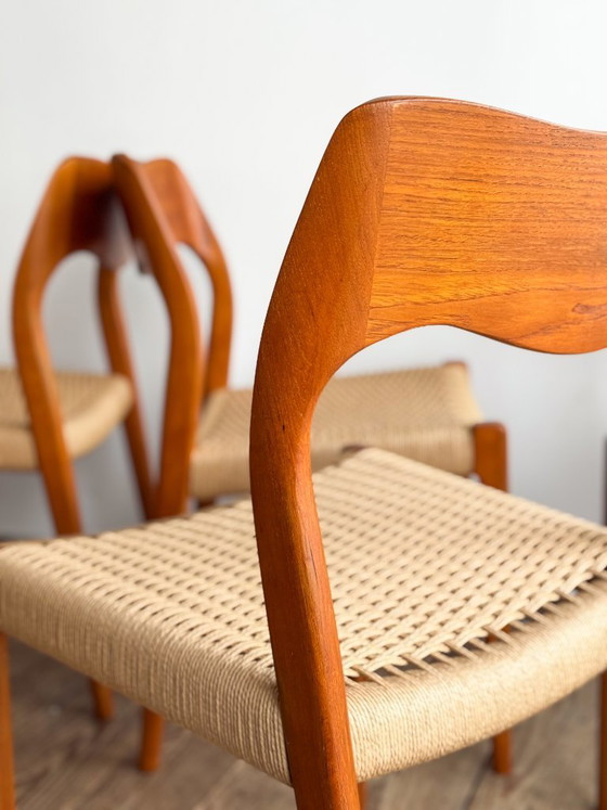 Image 1 of Set van 10 teakhouten eetkamerstoelen van Niels O. Møller voor J.L. Moller, model 71