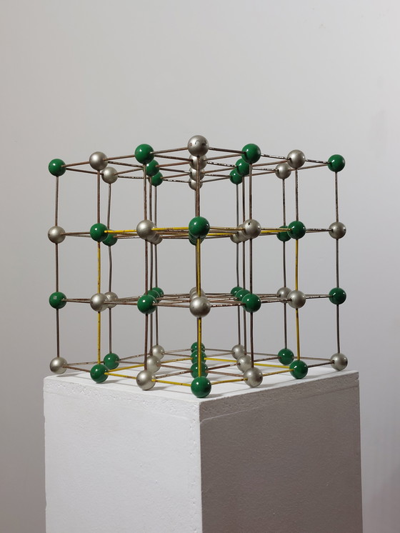 Image 1 of Large square old patinated teaching model, structural model, chemistry, physics, school model