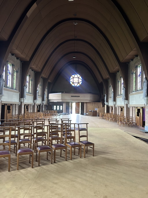 Sillas de iglesia (individualmente o en lotes de 54)