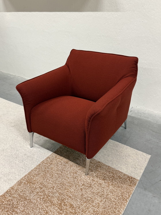 Image 1 of Leolux Mayon armchair red fabric