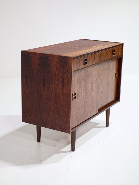 Image 1 of Mobiletto vintage danese in palissandro con ante scorrevoli e cassetto