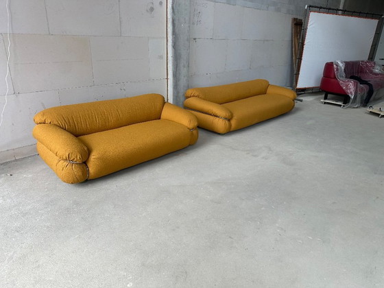Image 1 of Sesann Gelbes Bouclé-3-Sitzer-Sofa von Gianfranco Frattini für Cassina