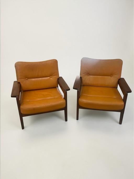 Mid Century Leder Sessel 1970er | Dänischer Vintage Lounge Chair aus Holz & orange Leder | Scandinavian Modern Armchair