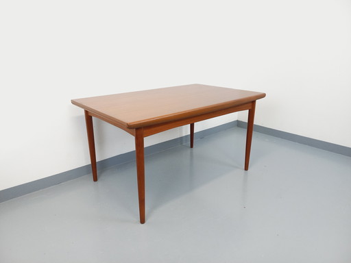 Scandinavian 60's vintage Dyrlund rectangular teak dining table with extensions