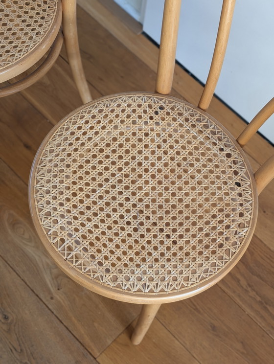 Image 1 of Set van 2 Thonet No 18 rotan caféstoelen, ZPM Radomsko