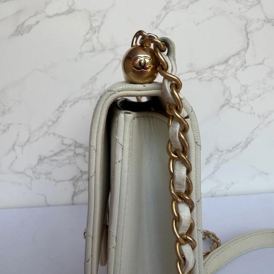Chanel chic pearl flap bag – Sacs a bandouliere, Cuir (photo 8 of 20)