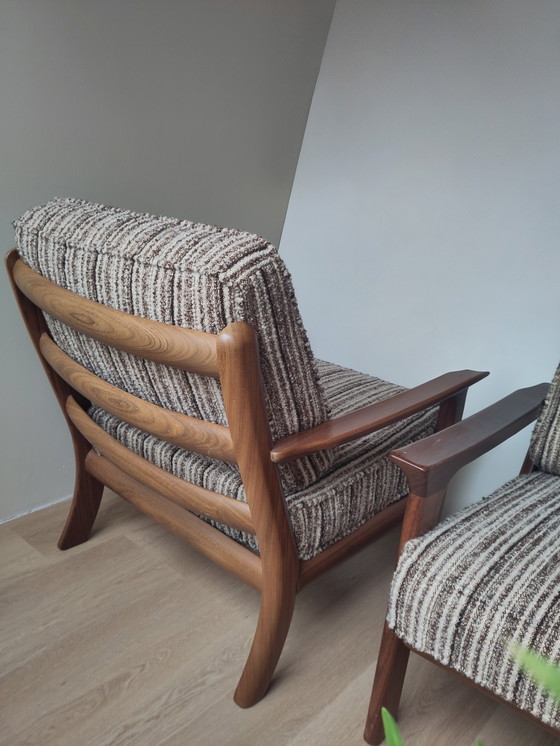 Image 1 of Set van 2 vintage fauteuils – massief teak & originele bekleding (jaren ’70)