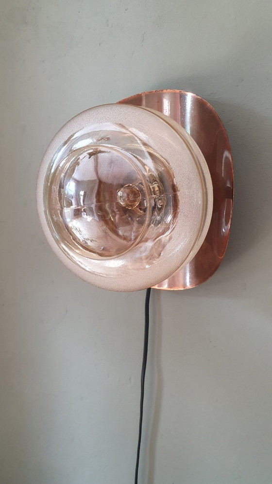 Image 1 of Lampada da parete vintage in rame e vetro - Jugoslavia - Metà secolo
