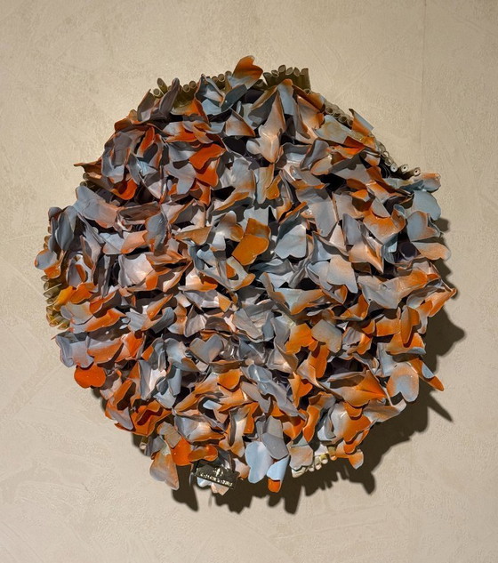 Image 1 of Swen Van der Sangen - Blossom Cake - Una obra de arte experimental en naranja y azul claro