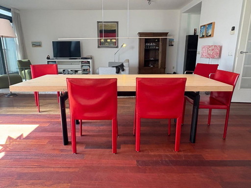 Eikenhouten tafel 