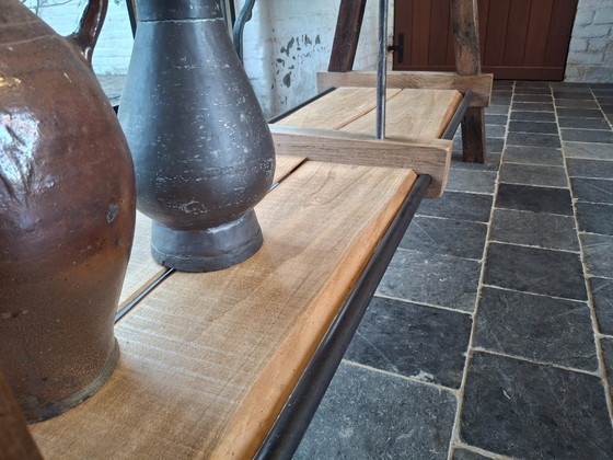 Image 1 of Mueble único, robusto y con carácter.