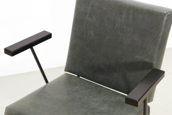 Sillón modernista holandés Gispen 1401 de Wim Rietveld en cuero verde – Sillones, Leather, polished steel (photo 6 of 6)