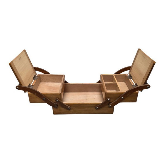 Image 1 of Trousse de couture portable française vintage, années 1960