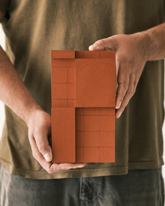 Image 1 of 3 oggetti architettonici brutalisti da parete