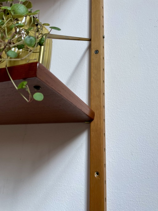 Vintage wandsysteem in de stijl van het Cadovius Royal System - Deens vintage - teak fineer