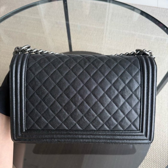 Image 1 of Chanel Boy Medium - Caviar 28CM Nuovo Medium Trapuntato Nero Rutenio Hardware Argento