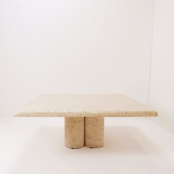 Image 1 of Quadratischer Couchtisch aus Travertin, entworfen von Mario Bellini für Cassina, um 1975