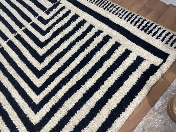 Image 1 of Handmade Moroccan rug, traditional craftsmanship, size 2/3 m