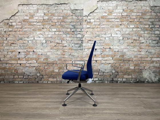 Image 1 of Vitra ID Trim Konferenz