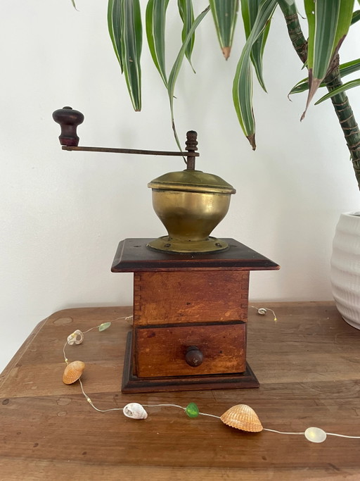 Molino de café vintage