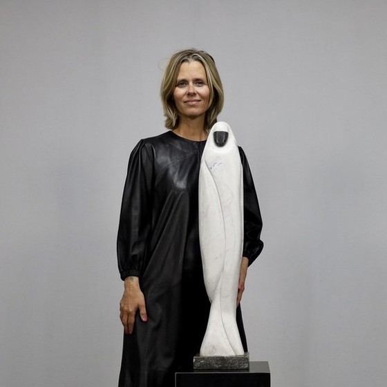 Image 1 of Scultura in marmo di Paul Simons, anni '80