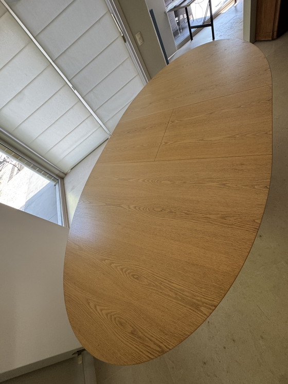 Image 1 of Arco “Spazio” extendable dining table