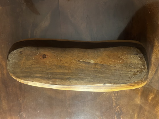 Image 1 of Grande coupe / Vide Poche sculptée en Bois - Artisanat Vintage 38 / 14 cm