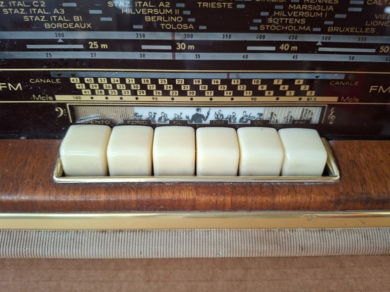 Image 1 of Vintage Philips B6X72A "D'Annunzio" Radio 1957