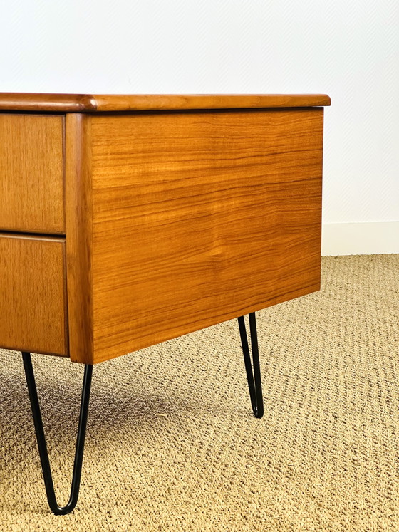 Image 1 of Scandinavisch dressoir van teakhout, 1960