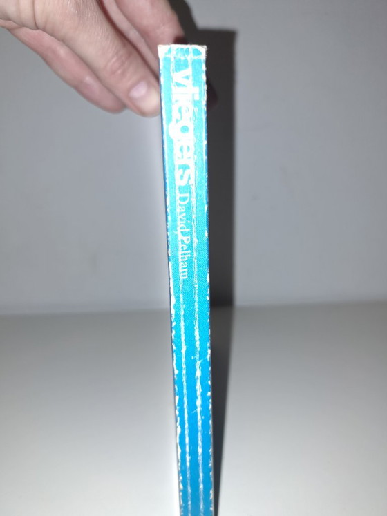 David Pelham Kites book, Landshoff, Coffee table books, Paper, Blue, Vintage (photo 3 of 7)