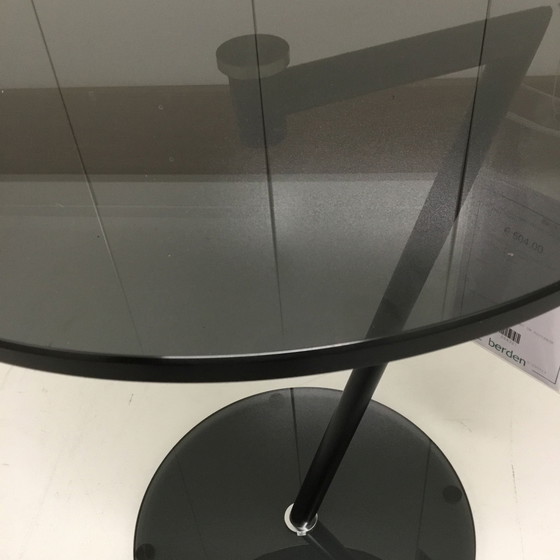 Image 1 of Mesa auxiliar Ronald Schmitt K62