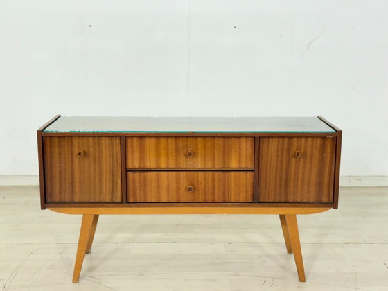 Image 1 of Cassettiera vintage / Credenza di metà secolo / Mobile basso anni '60