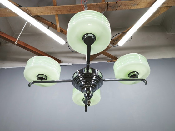 Image 1 of Lampadario Art Déco in vetro opalino verde, Cecoslovacchia, anni '30.